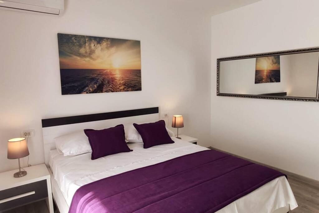 Pape Apartment *